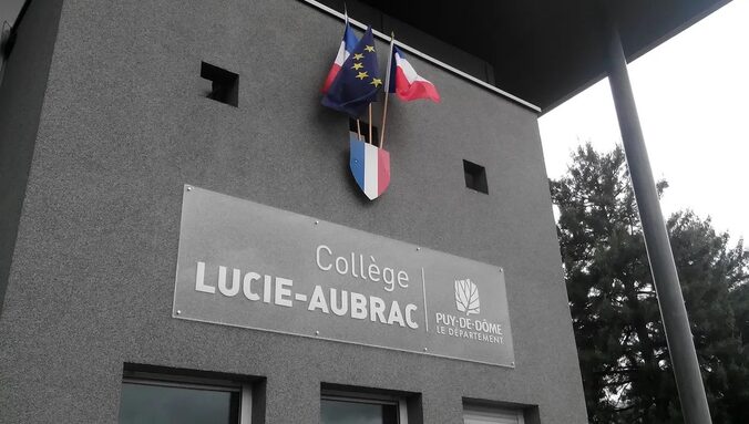 LOGO COLLEGE.jpg